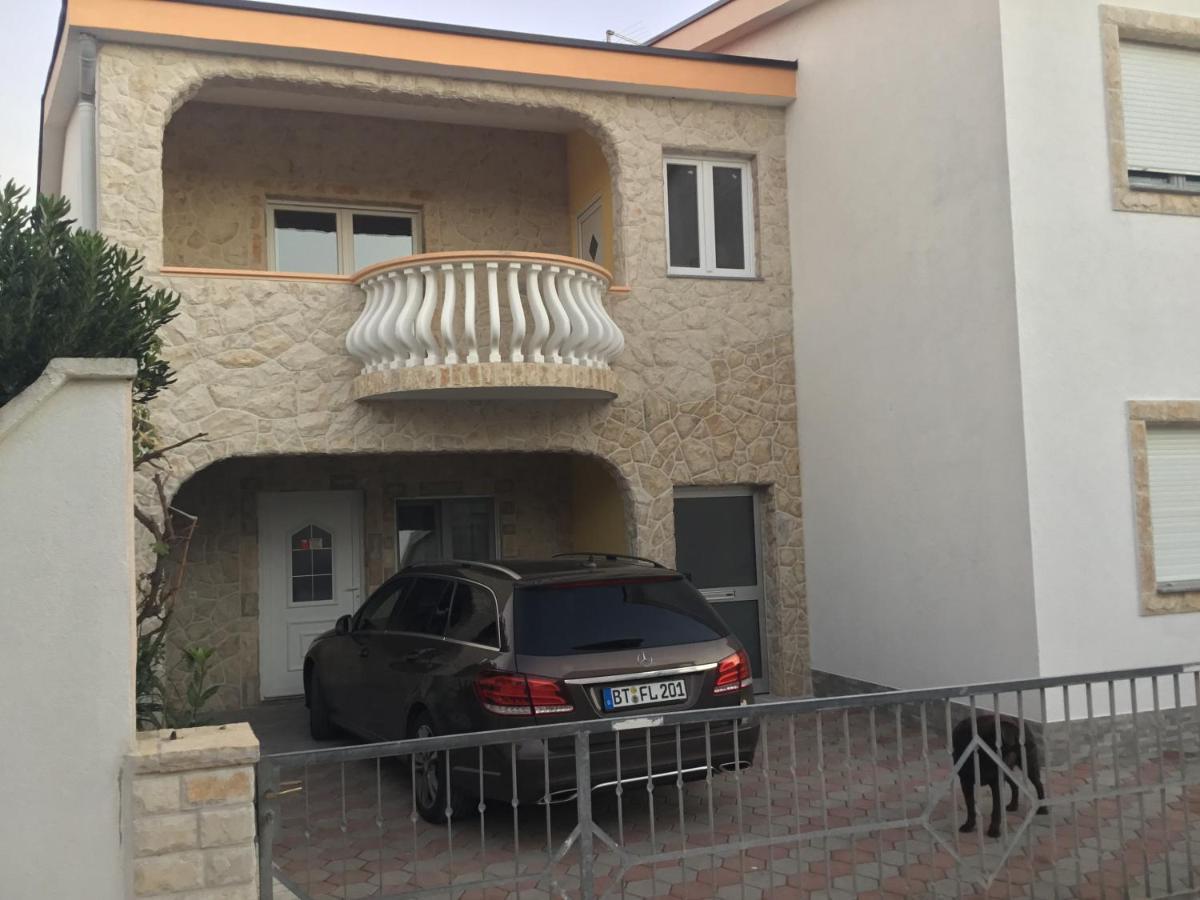 Apartements Delfin Vir Dış mekan fotoğraf