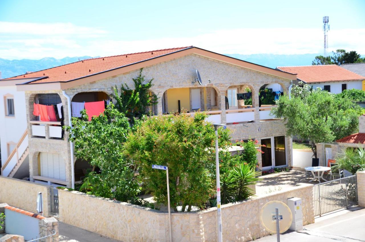 Apartements Delfin Vir Dış mekan fotoğraf