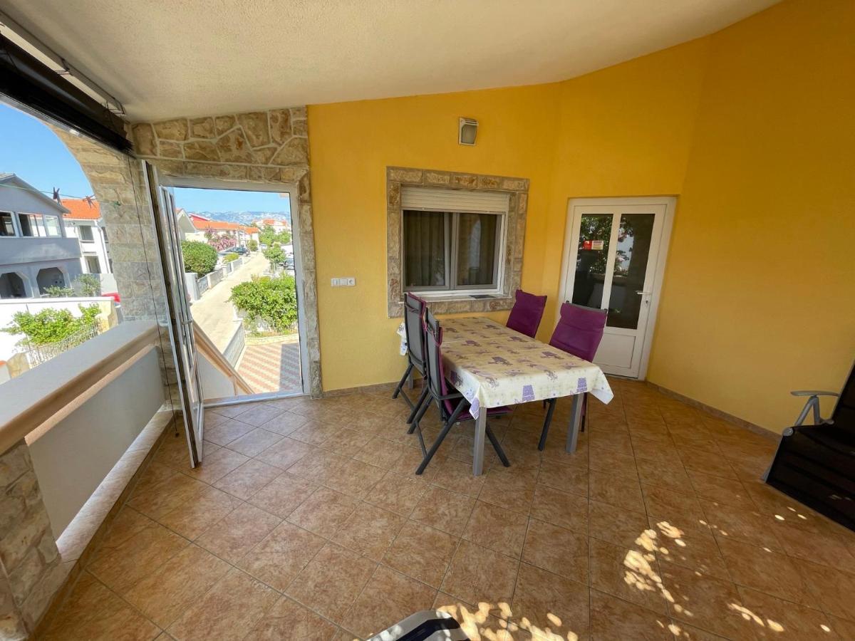 Apartements Delfin Vir Dış mekan fotoğraf
