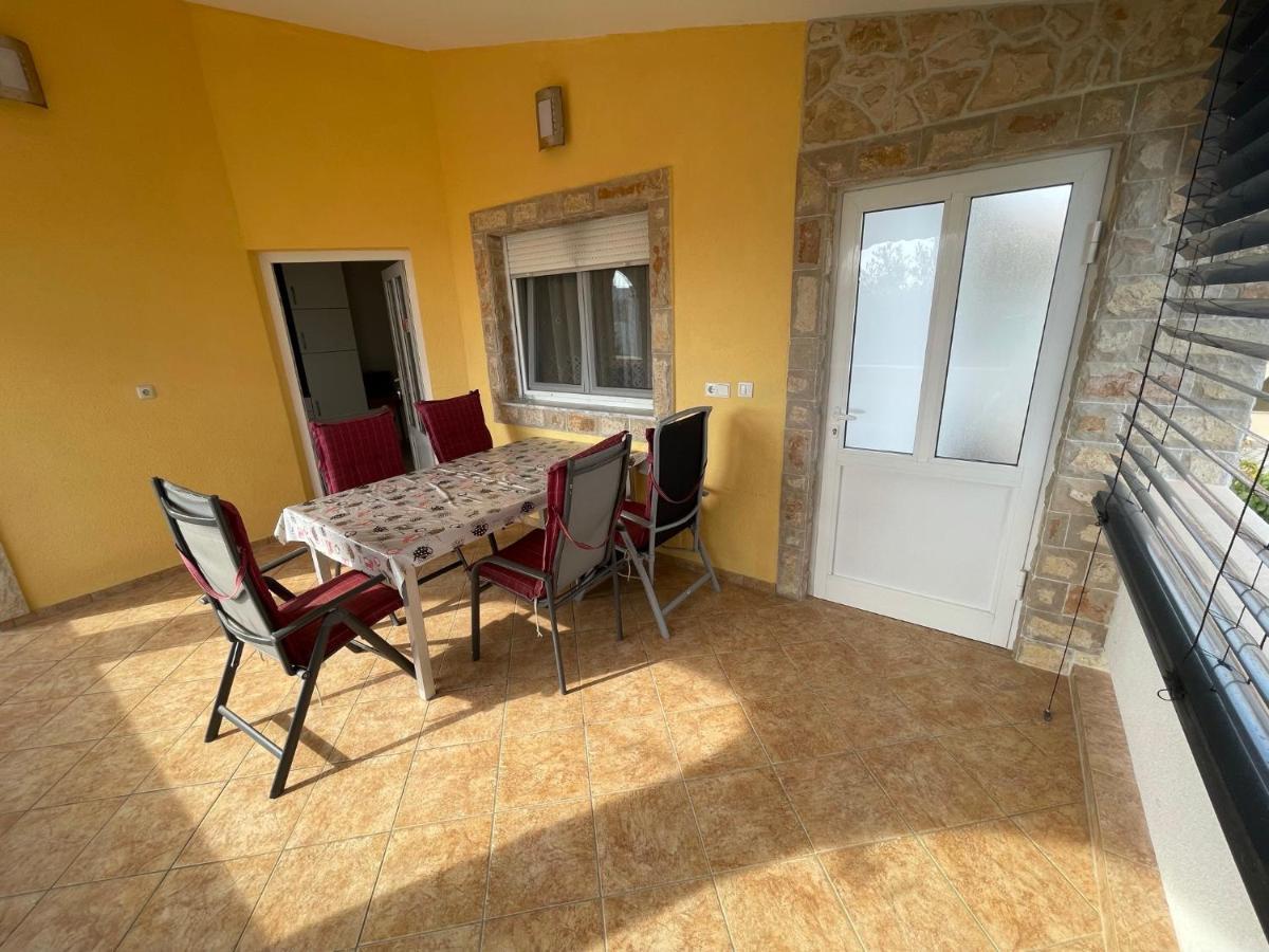 Apartements Delfin Vir Dış mekan fotoğraf