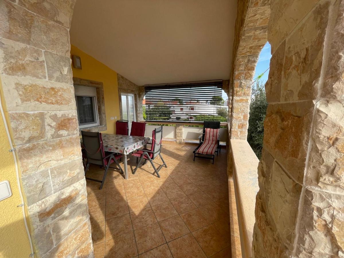 Apartements Delfin Vir Dış mekan fotoğraf