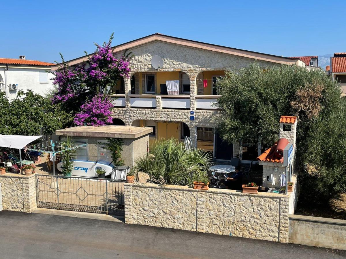 Apartements Delfin Vir Dış mekan fotoğraf