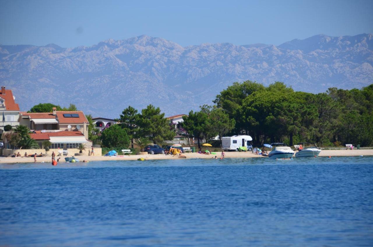 Apartements Delfin Vir Dış mekan fotoğraf